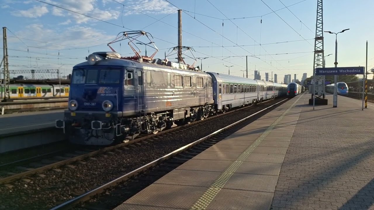 EP07-387 z IC Kyiv Express (Warszawa Wschodnia)