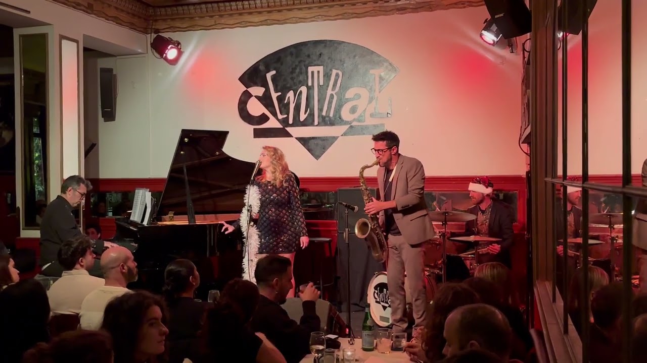 Please Come Home for Christmas  | Betta Verodia, Café Central 251226
