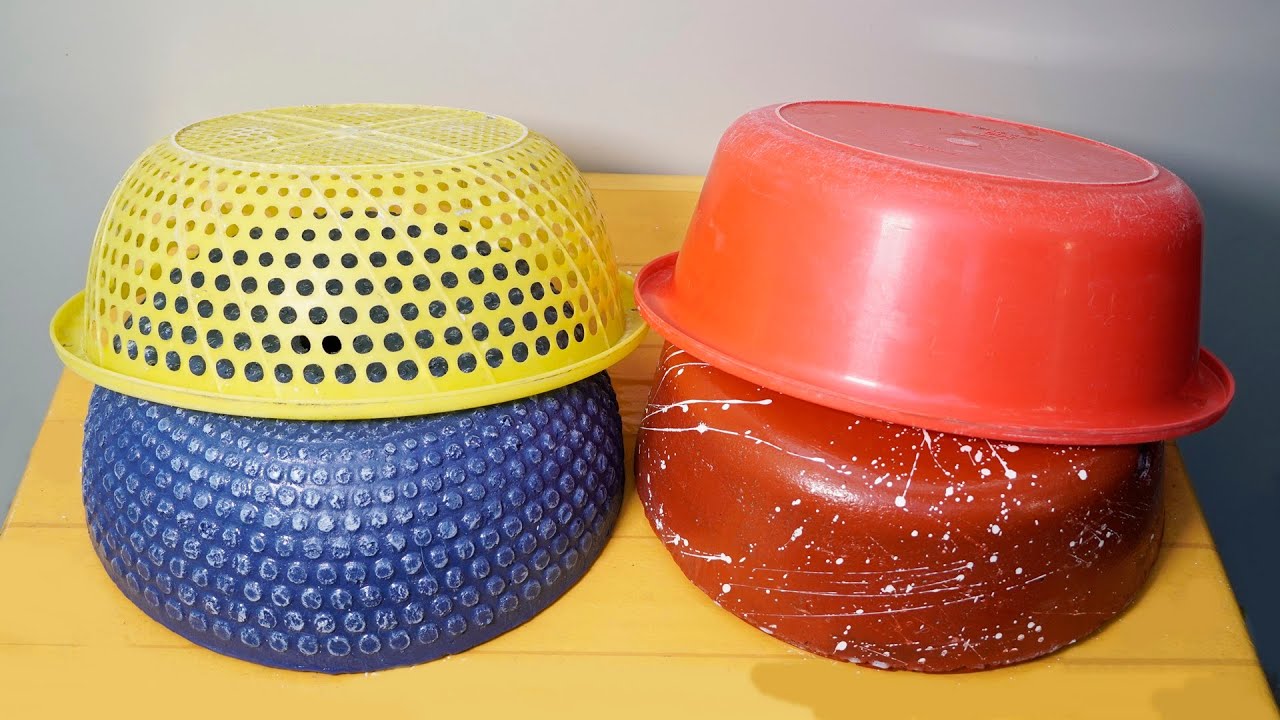 买了两个塑料盆，当作模具，自制水泥花盆，感兴趣的可以学一下