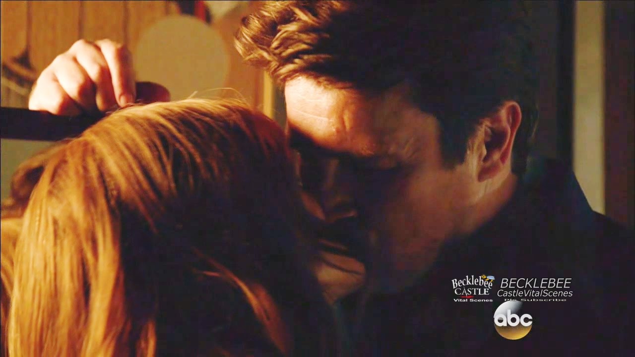 Castle 8x01 Opening First Scene  “XY”  Castle  Beckett Kiss  & Bracelet Season 8 Episode 1