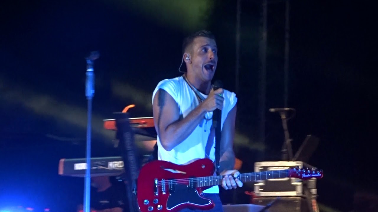 Francesco Gabbani - IL VENTO SI ALZERA' - Trescore Balneario (BG) 26.08.3017 Bum Bum Festival