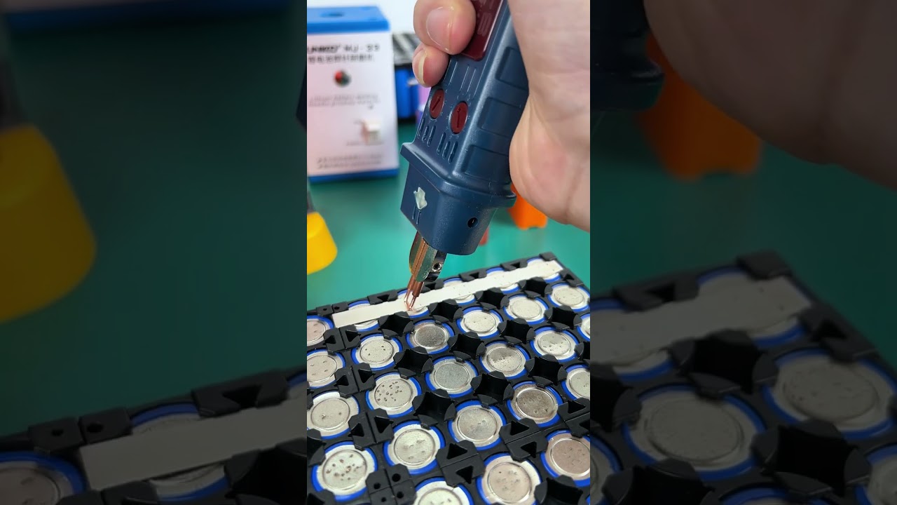 801D  Spot Welder Can Easily Weld Lithium Batteries.