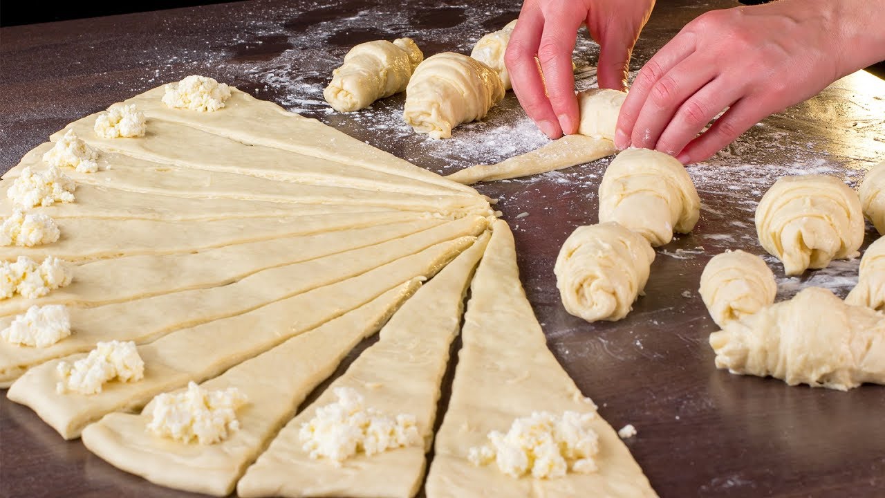 Cornetti veloci alla ricotta: soffici e fini, ideali per la colazione! | Saporito.TV
