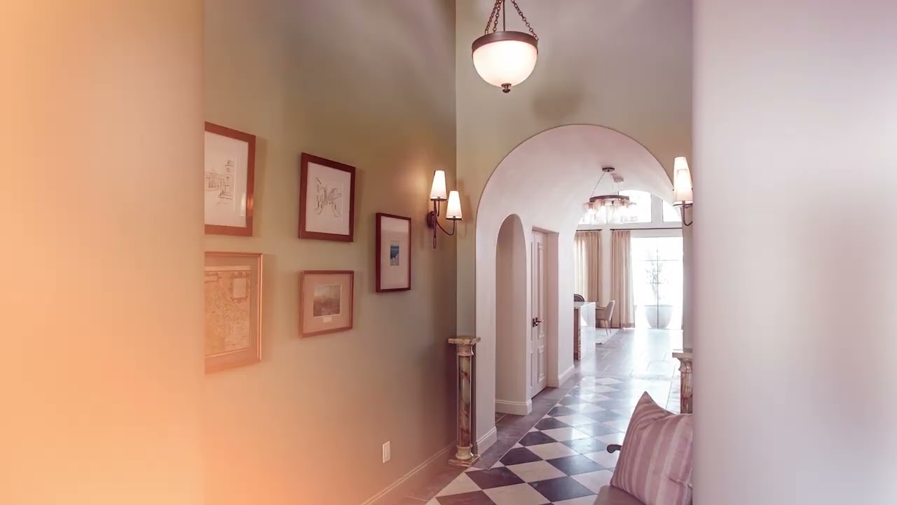 Foyer Lighting Tips: Make a Stunning First Impression in Your Entryway | Luxury Lighting