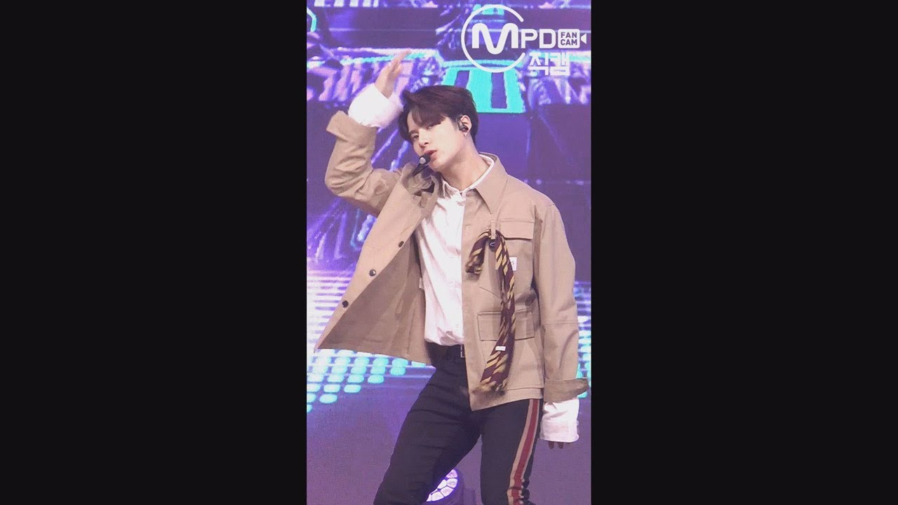 [MPD직캠] 갓세븐 잭슨 직캠 'Look' (GOT7 JACKSON FanCam) | @MCOUNTDOWN_2018.3.22