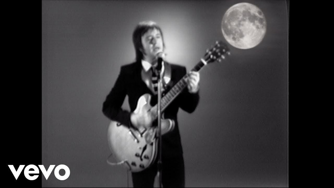 Chetes - Aullando a la Luna (Video Oficial)