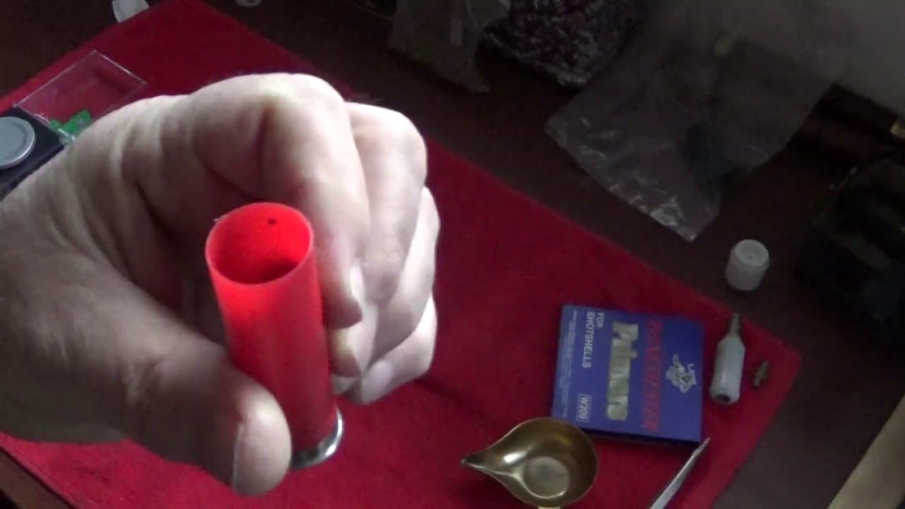 Russian made economy priced shotshell reloader