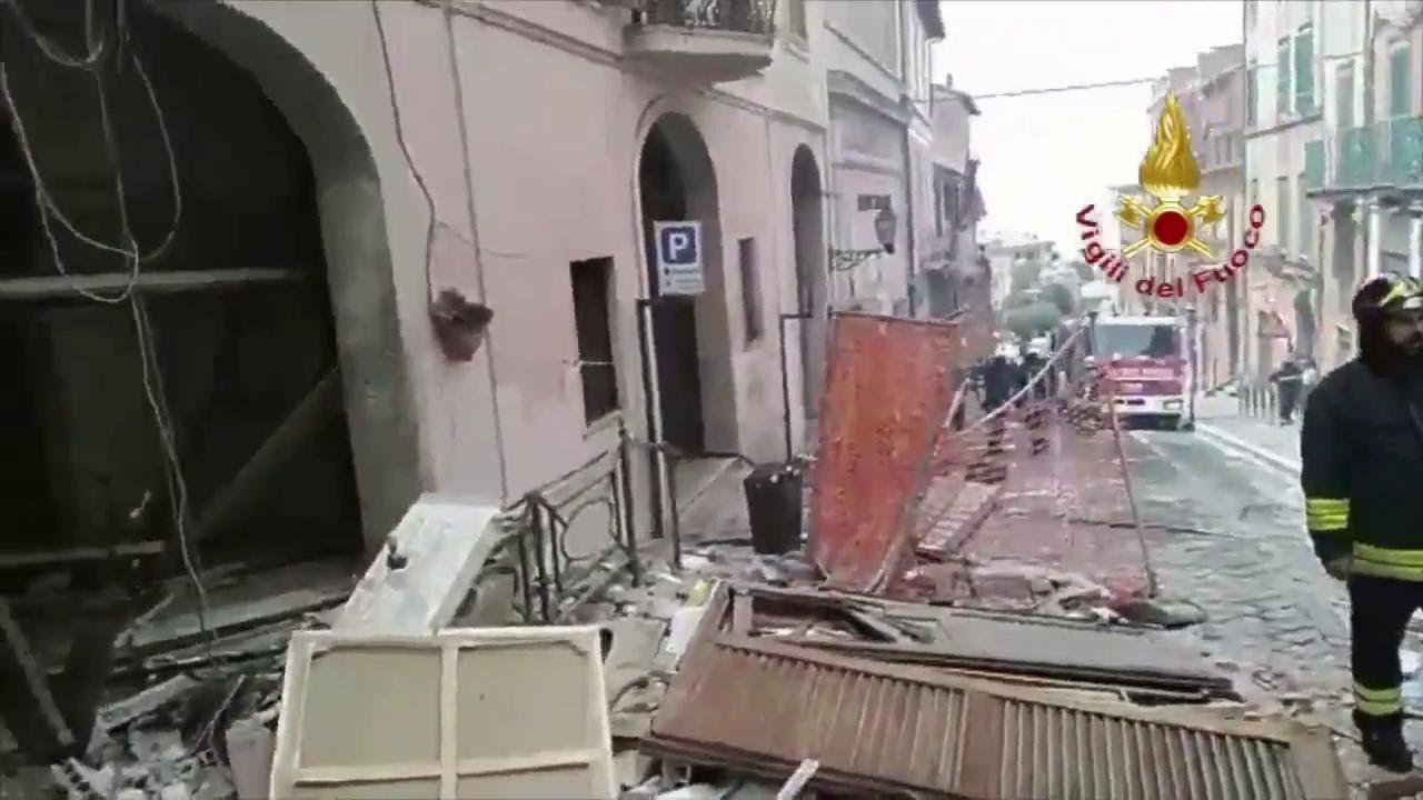Esplosione Rocca di Papa, il palazzo del Comune sventrato
