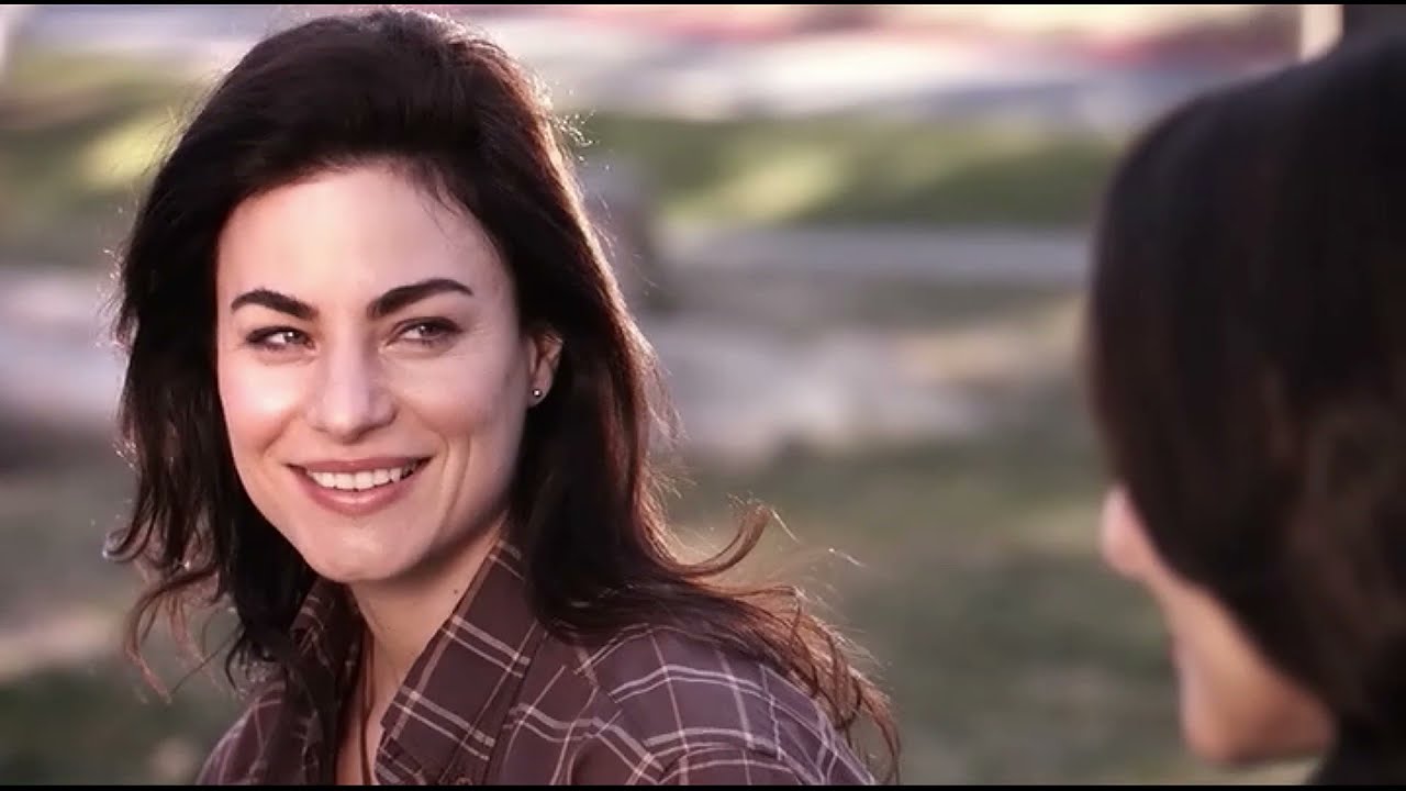 Elena e Peyton - Extraordinary / In the Name of Love