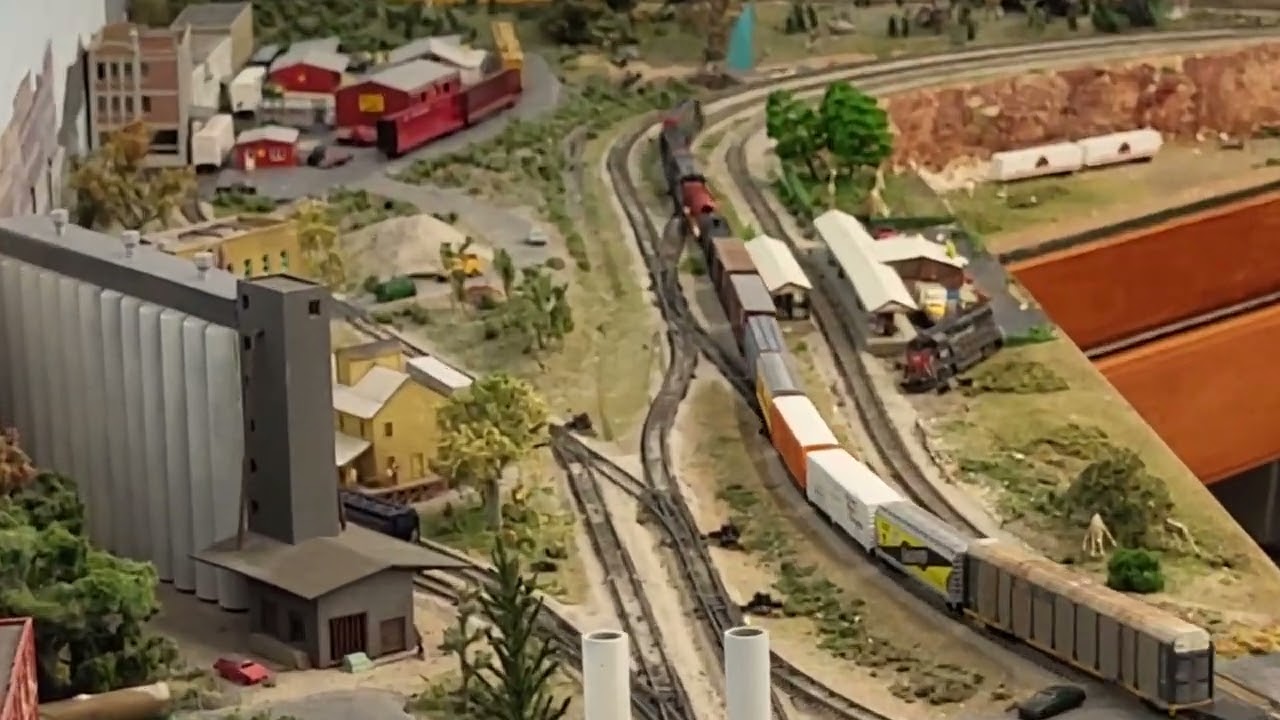 N Scale Layout At Papa Ben's Train Place In Houston, Texas June 18, 2022 Part 1.