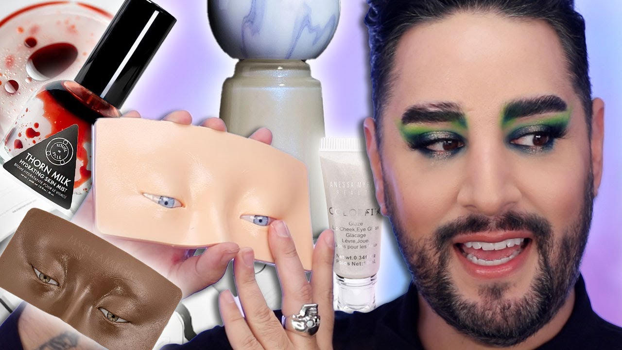Unique Gifts For A Makeup Lover!