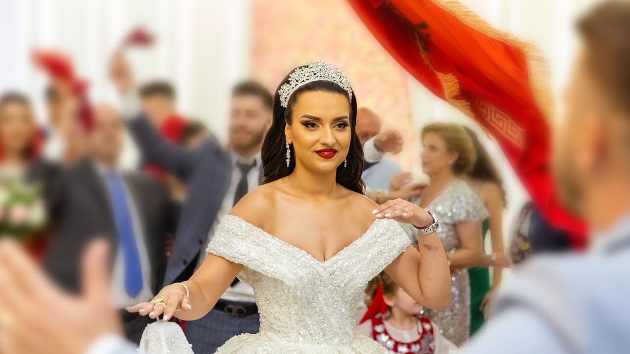NUSJA KERCEN ME FAMILJARET. DASMA SULEJMAN&JETMIRA