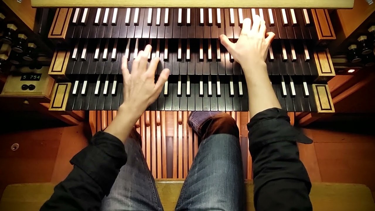 Dance Monkey (Pipe Organ Cover) - Thanks to Florian Wagner