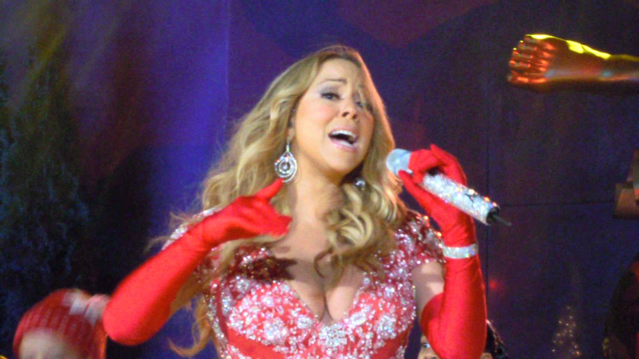 Mariah Carey - All I Want For Christmas Is You