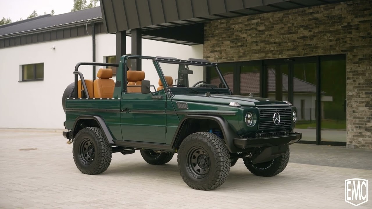 1990 Mercedes-Benz 250GD 066918 Racing Green - Expedition Motor Company
