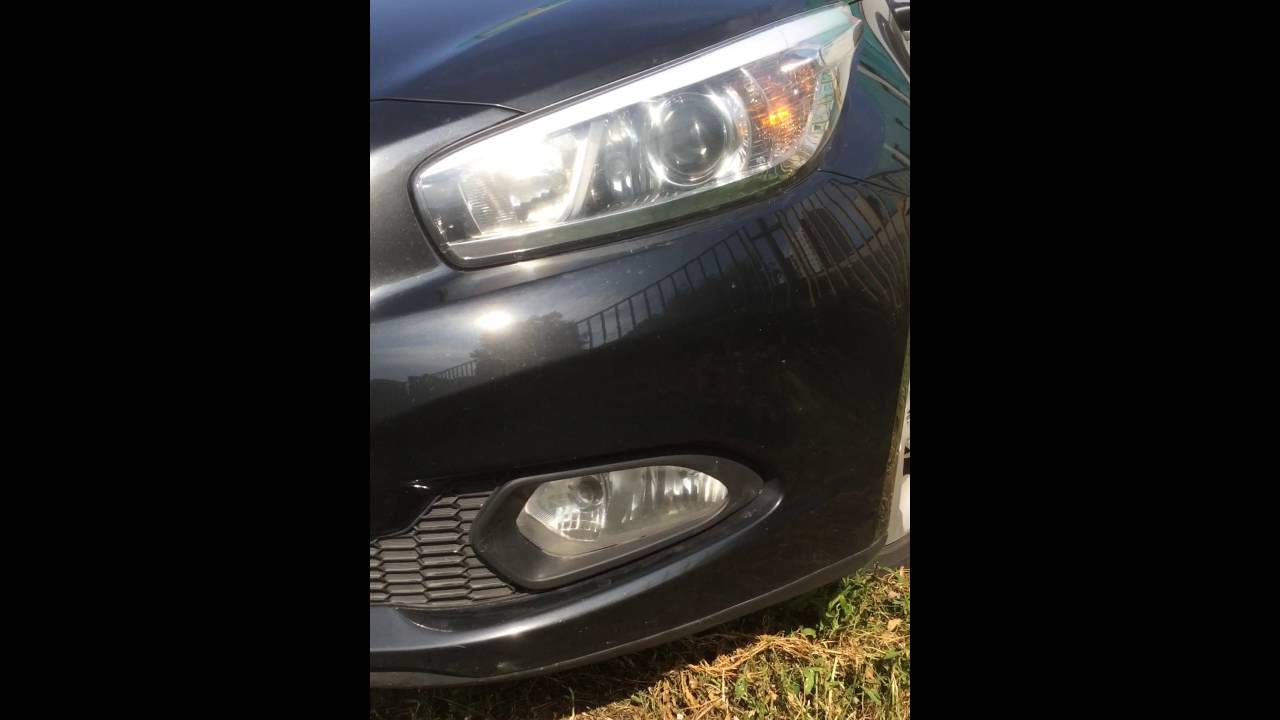 Замена лампочек в ПТФ Kia c'eed jd