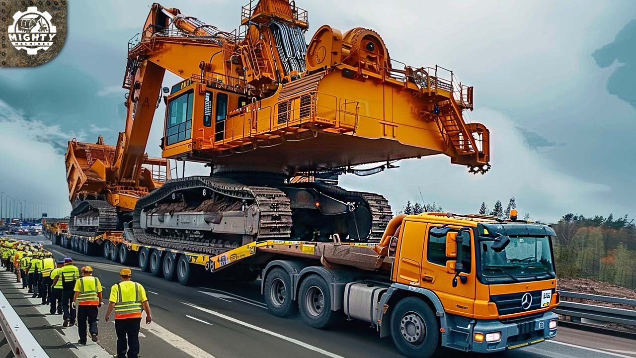 Dangerous Truck Oversize Load Transport Heavy-Duty POWERFUL Equipment Machinery #HeavyDuty #Machines