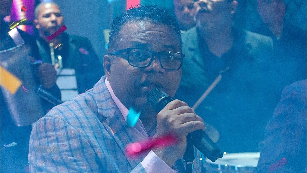 Pochy Familia y su Coco Band en BEBETO TV...