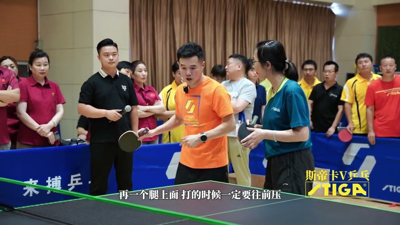 正手攻球一发力就出界？身体一定往前压，击球别摩擦直接往前撞击