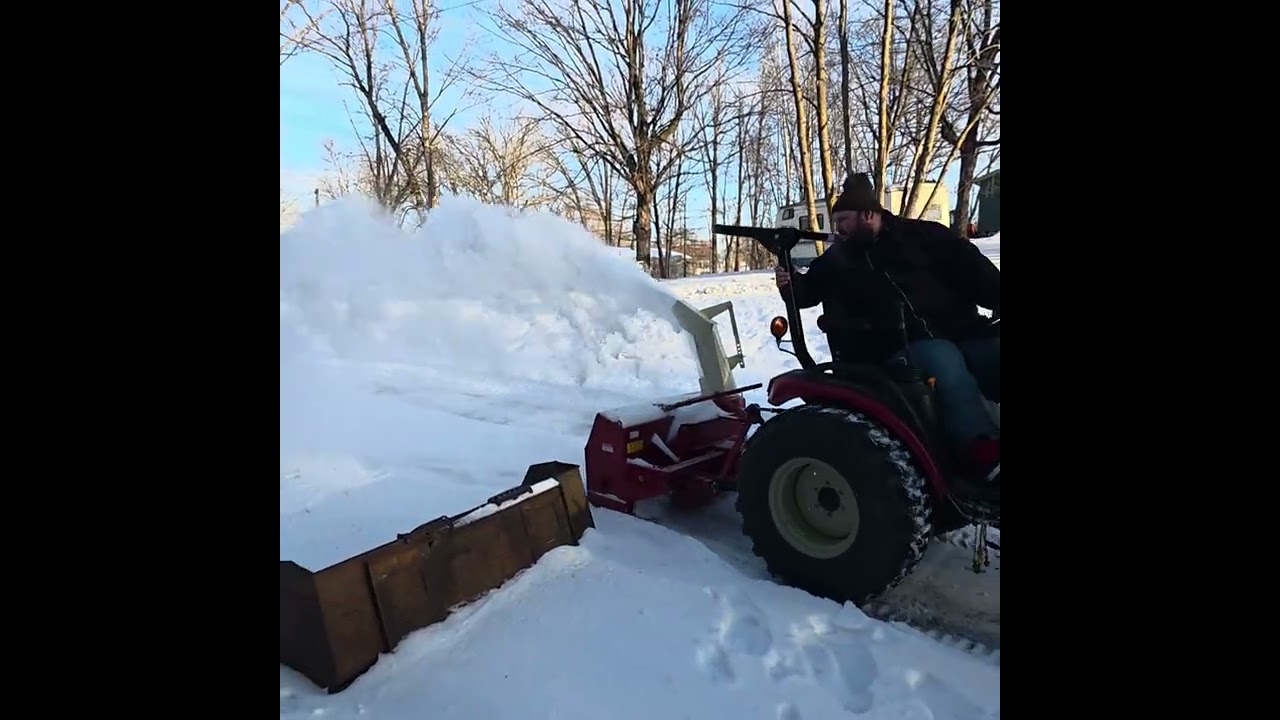 YANMAR SA425 AND SNOWBLOWER 