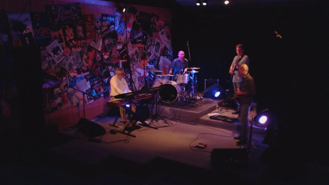 Looking Up Quartet - Run For Cover - Live at Lembarzique 2019