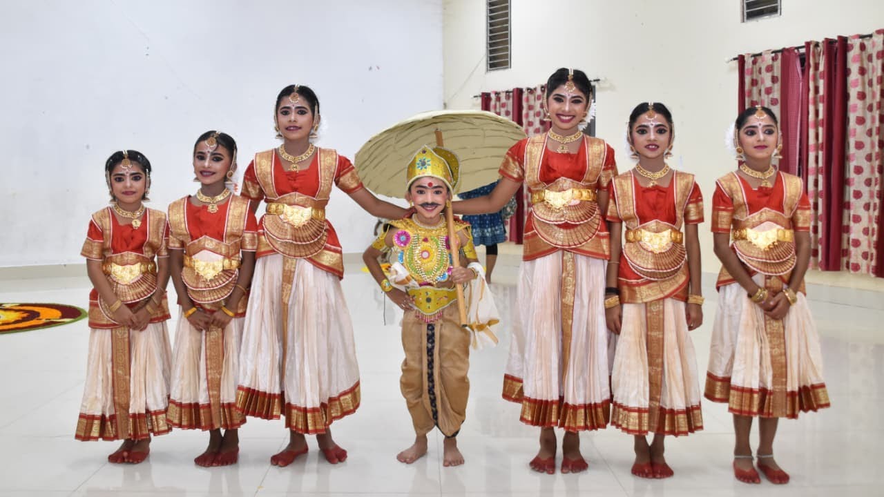 ONAM FUSION DANCE | ASWADEEPAM | ONAM THEME DANCE  FOR KIDS