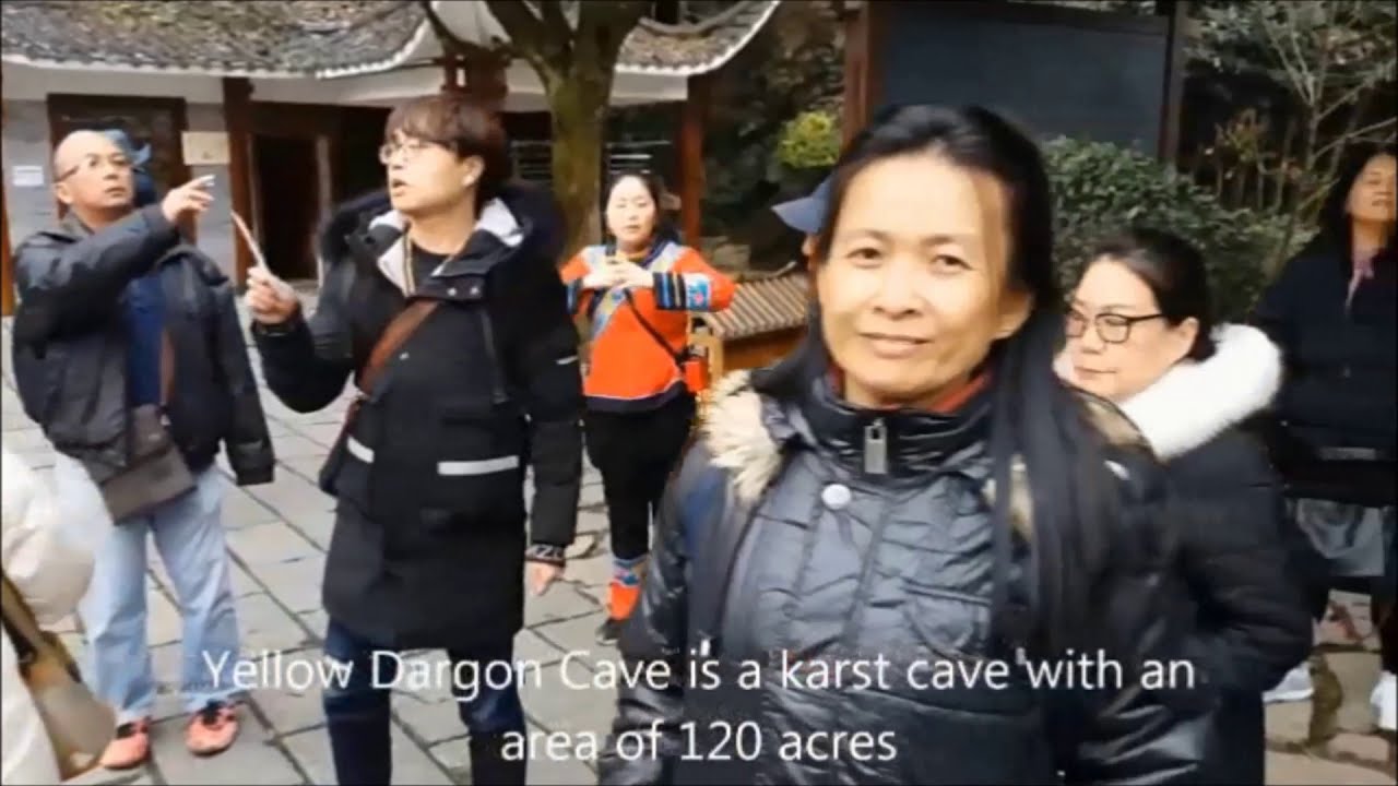 HUANGLONG CAVE. 张家界中国 - 黄龙洞
