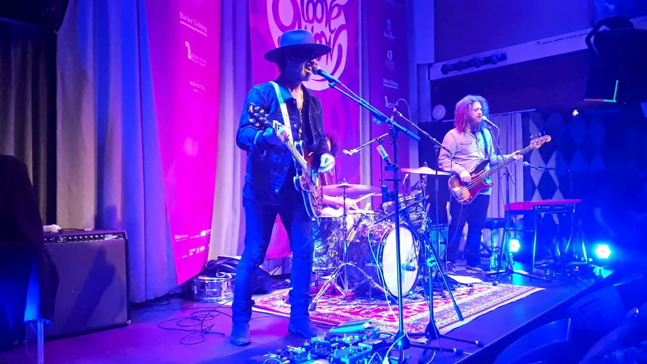 Doyle Bramhall II  - 