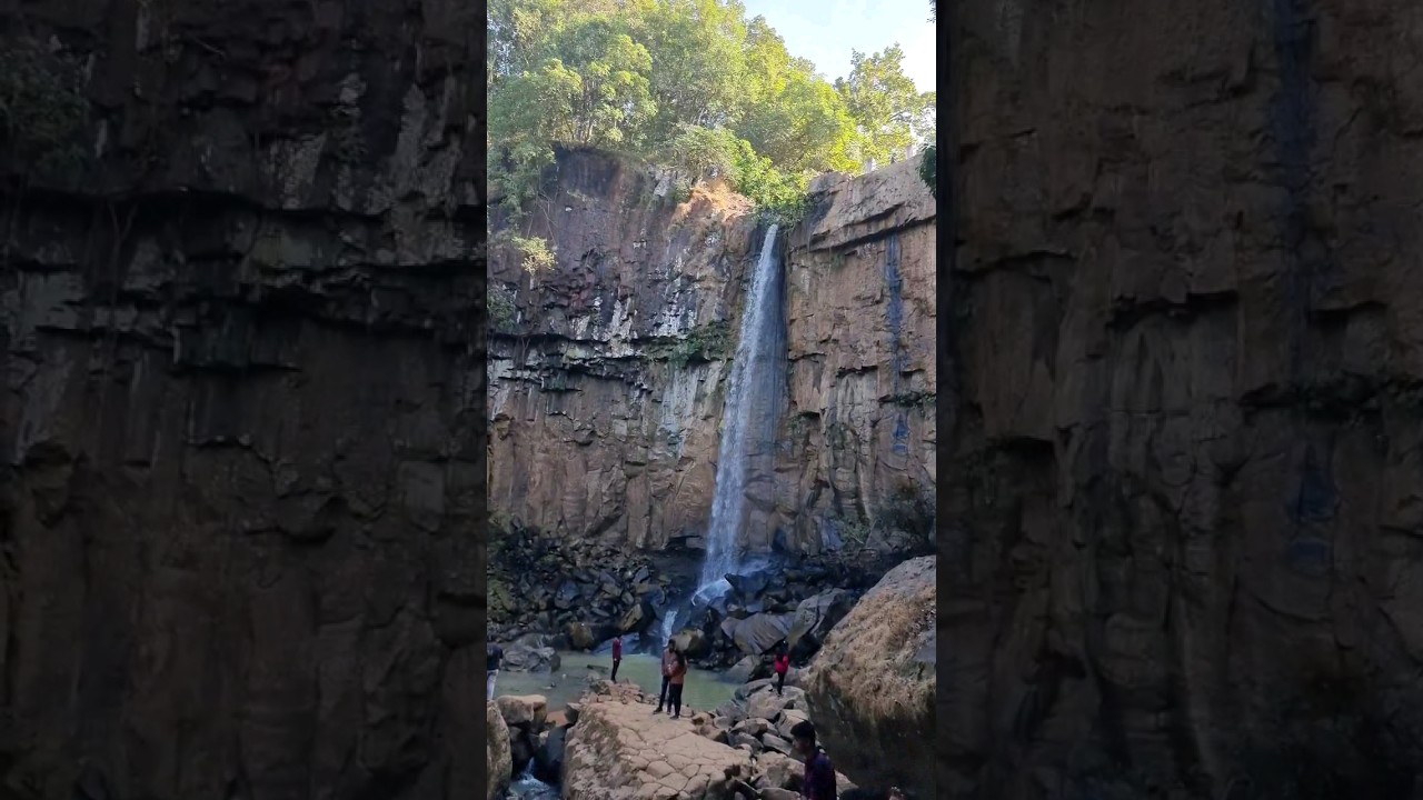 Tiger Point Waterfall Mainpat CG | Travel Mitan #youtubeshorts #shorts #viral #trending #india