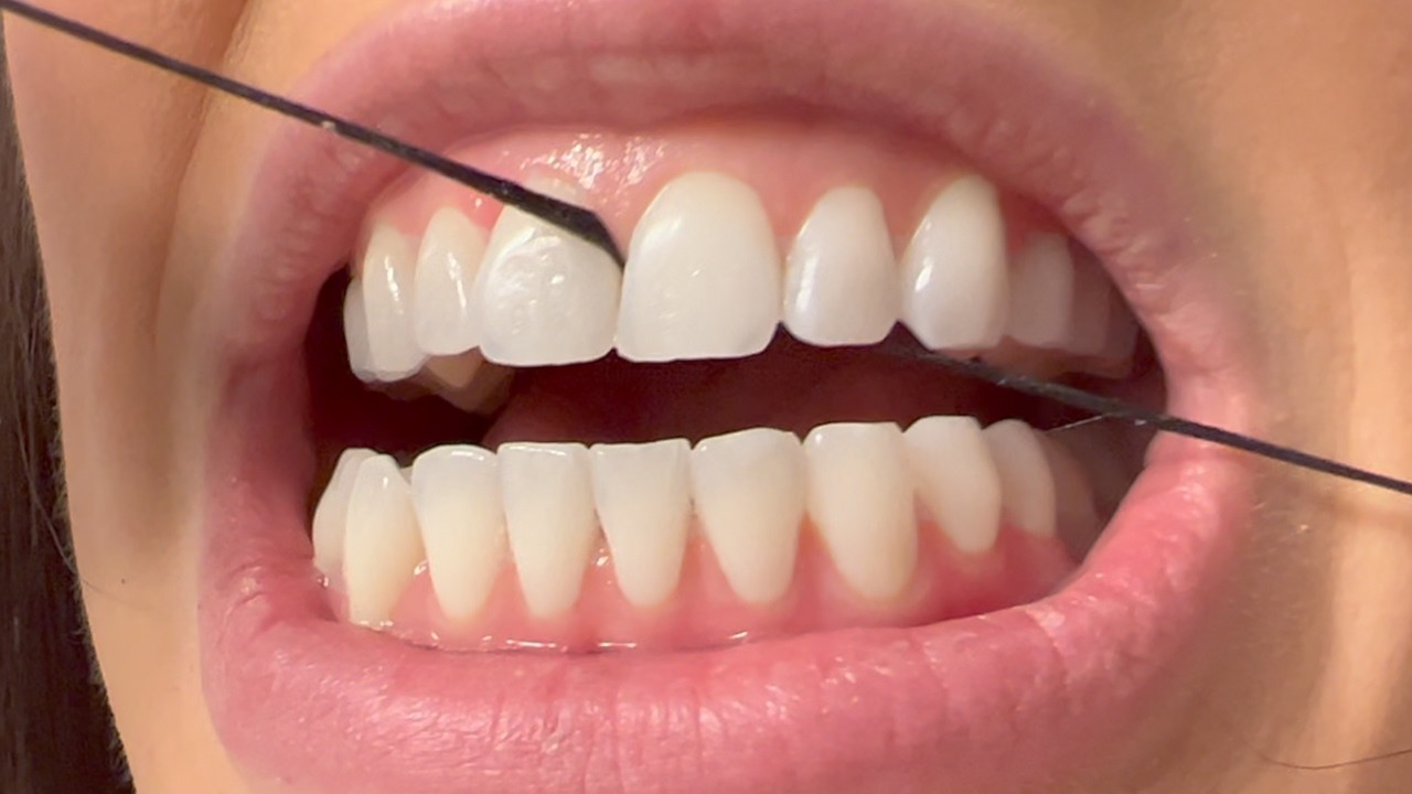 The Trick That Finally Made Me Love Flossing