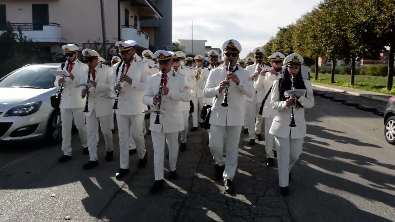 La Grande Banda del Cilento - Marcia Entre Los Montes - Festa di San Trifone 11/11/2023 Adelfia
