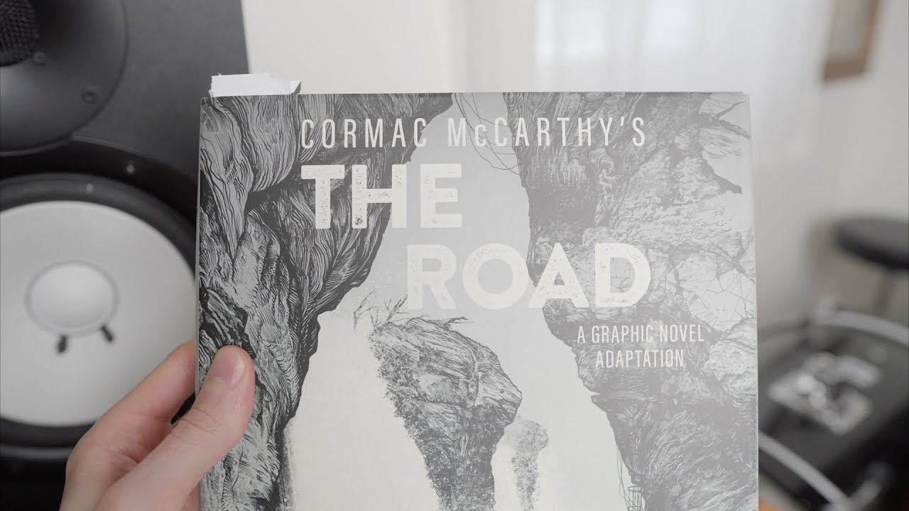 THE ROAD / post-apocalyptic graphic novel review