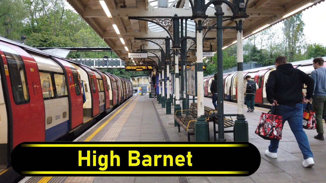 Tube Station High Barnet - London 🇬🇧 - Walkthrough 🚶