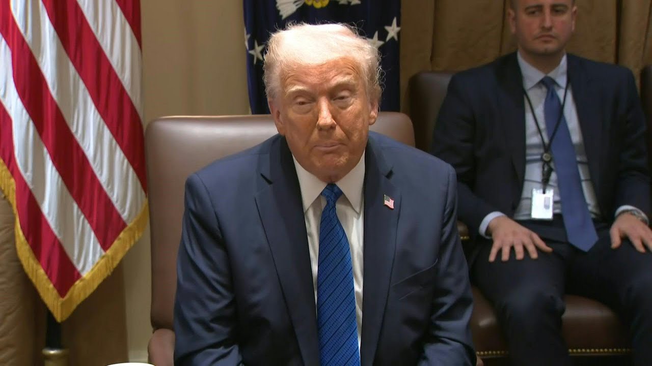 Trump brands chat leak journalist as 'total sleazebag' | AFP