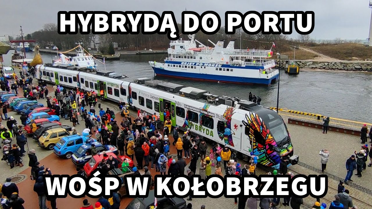 Pociąg na finał Wielkiej Orkiestry Świątecznej Pomocy przeciska się ulicami Kołobrzegu!