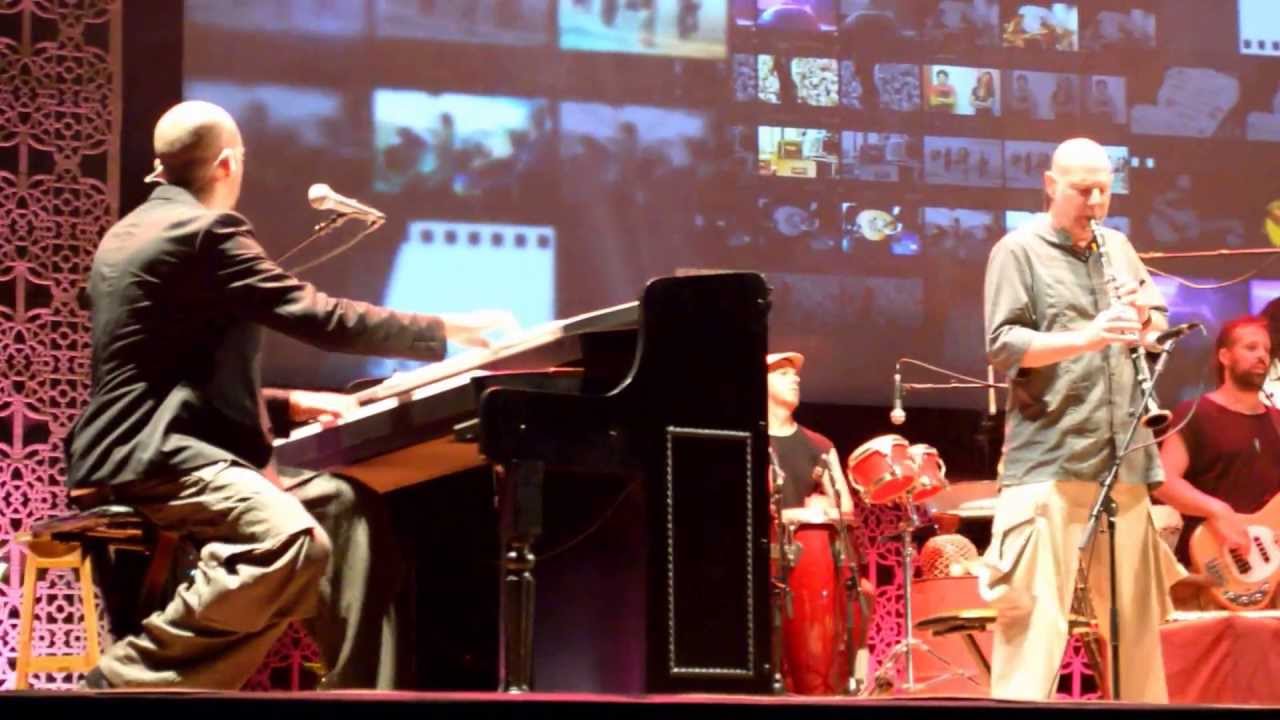Chaim Pshutim (Simple Life)&Be'Karov (Soon) - Idan Raichel Project live at Eskol Park 15/08/2013