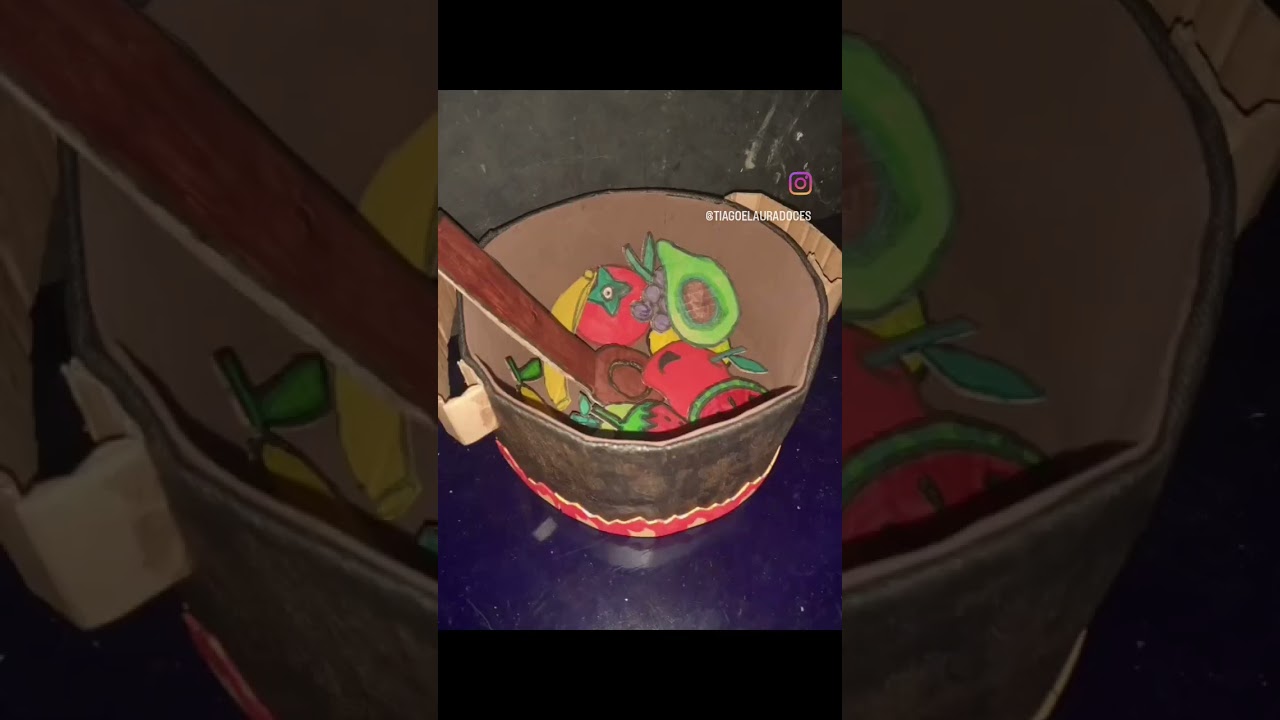 Transformando papel&atilde;o em brinquedo 🥳Panela com frutas🍉🍇🍓🏯 siga o nosso instagram @tiagoelauradoces