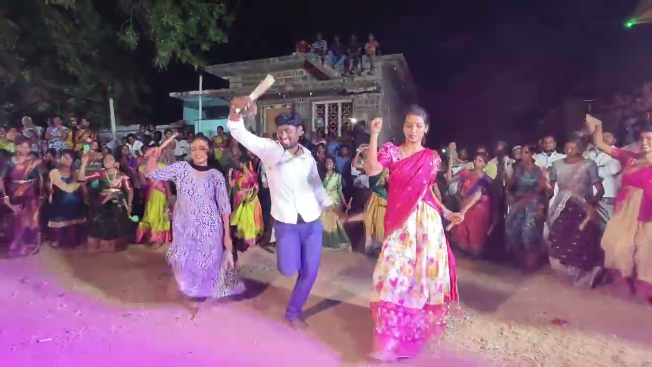 అశోక్ కోలాటం మైదుకూరు 9010051312నిలపురం లో గోదరిగట్టుమీద అంటూ చూడండి ఫ్రెండ్స్
