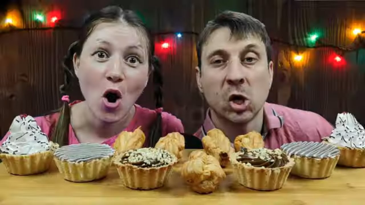 МУКБАНГ ЧАЕПИТИЕ С ПИРОЖНЫМИ | MUKBANG TEA PARTY WITH CAKES. RUSSIAN FOOD | #cakes #пирожные