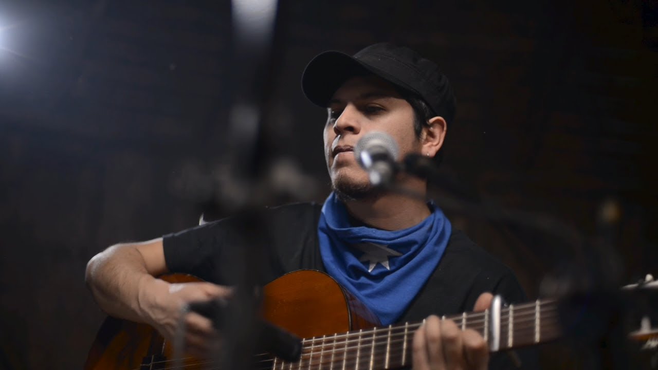 WAIKIL - Taiñ Wirintukun Mapuche (con banda acústica) - Sesión en Vivo en la Ruka + (Letra)