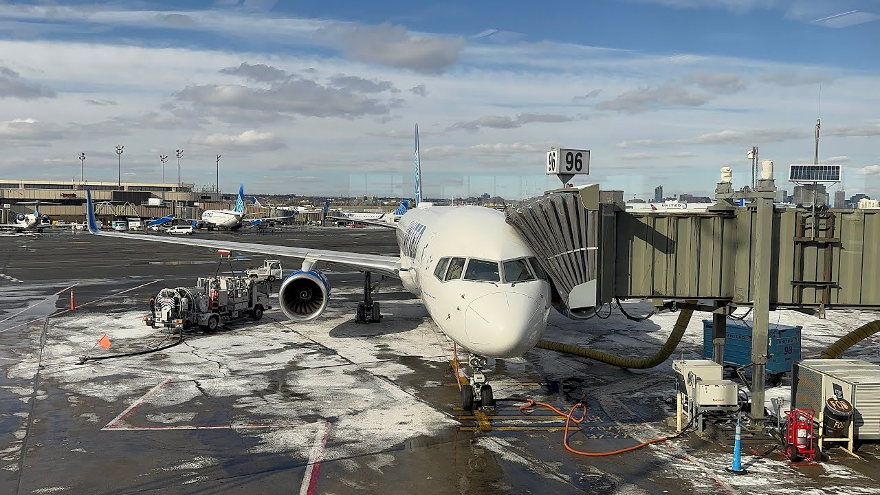 Trip Report - United Airlines 757-200 - Newark (EWR) to Orlando (MCO)