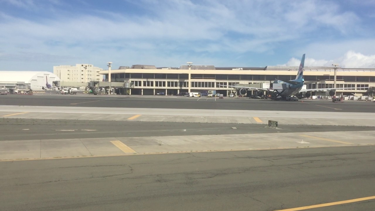 Funny Flight Attendant on Hawaiian Airlines! - HAL 767 Landing at Honolulu