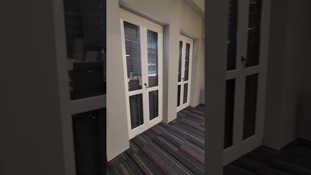Telok Ayer Street Conservation Shophouse - Office for Takeover!