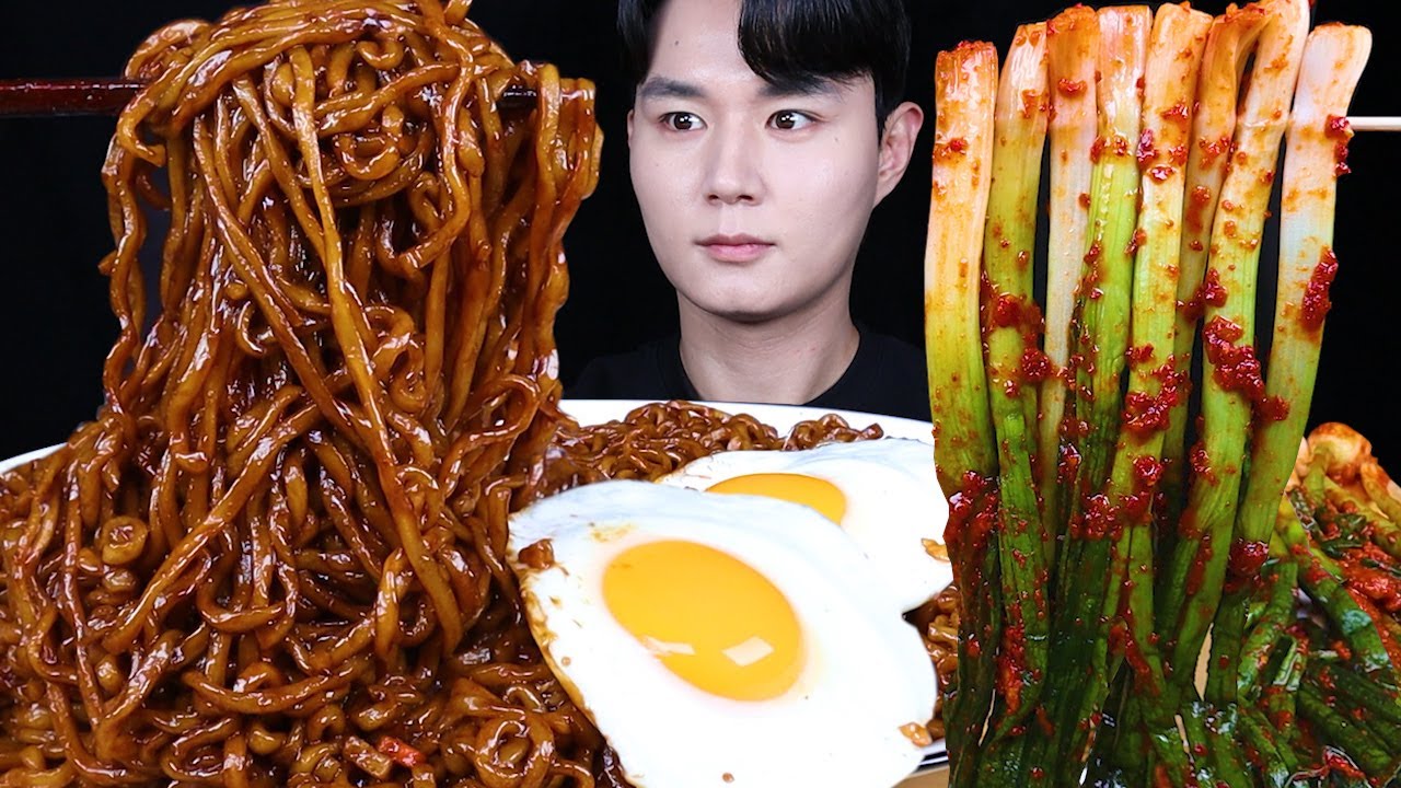 짜파게티 파김치 먹방ASMR MUKBANG BLACK BEAN NOODLES & GREEN ONION KIMCHI チャジャンラーメン キムチ eating sounds