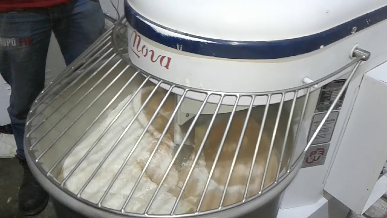 Amasadora nova . 25  kilos