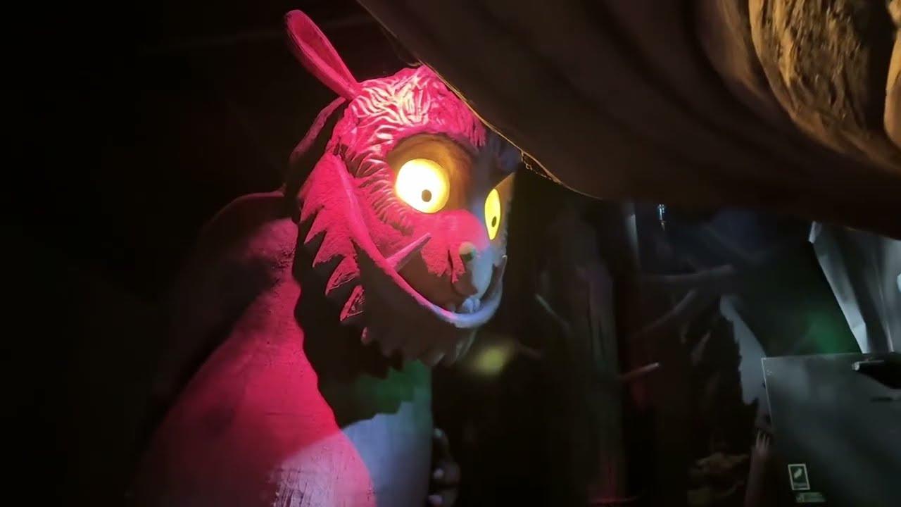 Chessington Gruffalo RiverRide Adventure #chessington #gruffalo  #adventure #ride 