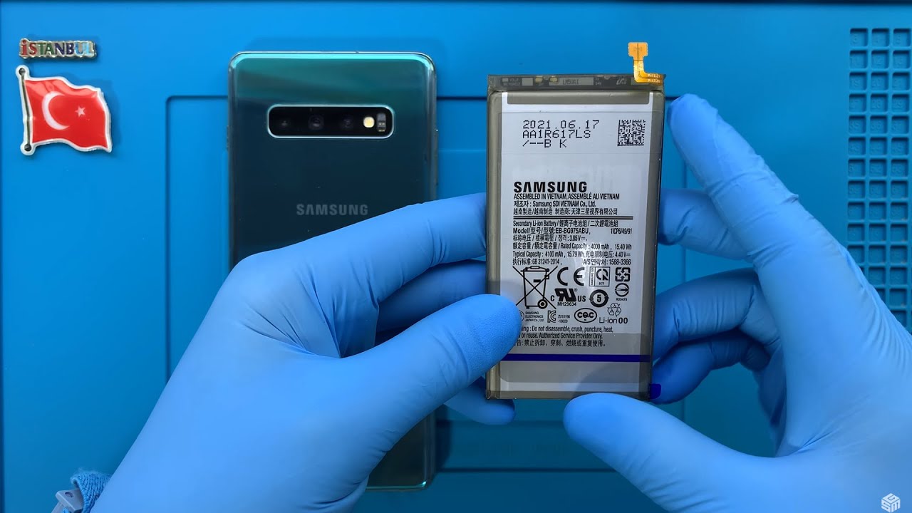 Замена батареи Samsung Galaxy S10+