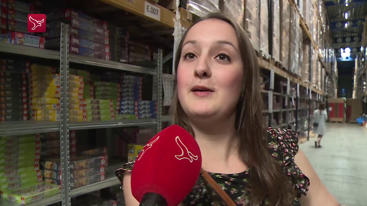 Drukte bij de outlet sale van 999 games