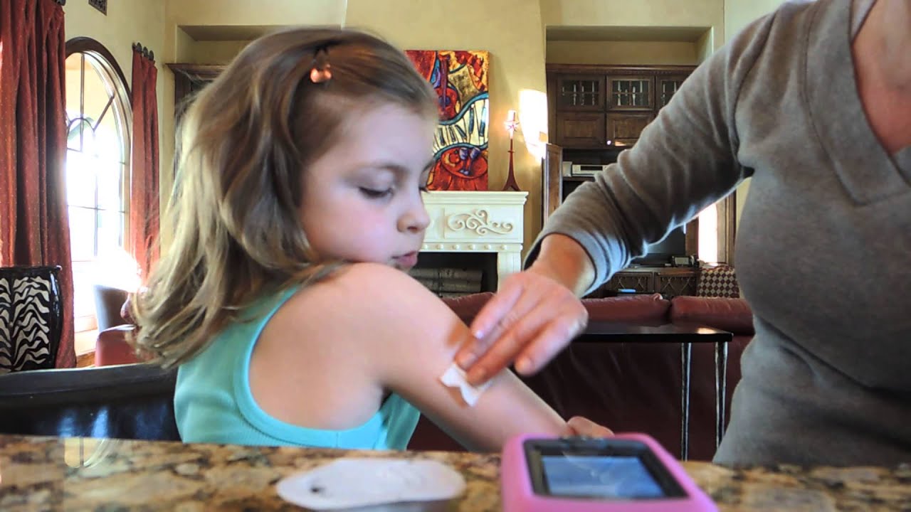 Ava doing an Omnipod site change