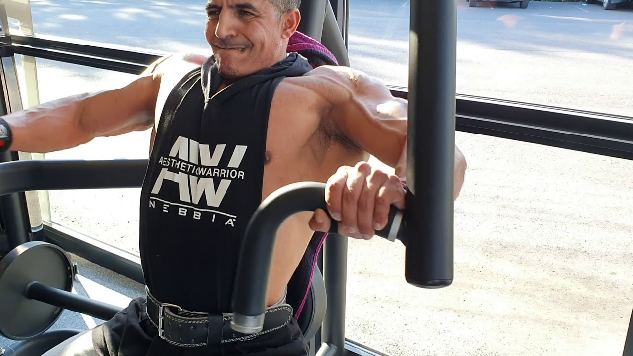 Thats how we build our Chest Muscle  /  هذه هي الطريقة التي نبني بها عضلات الصدر